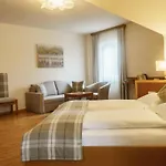Hotel-restaurant Gollner Hotell Lebring