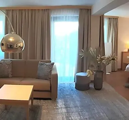 Hotel-restaurant Gollner ホテル 3*