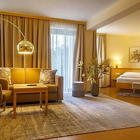 Hotel-restaurant Gollner ホテル