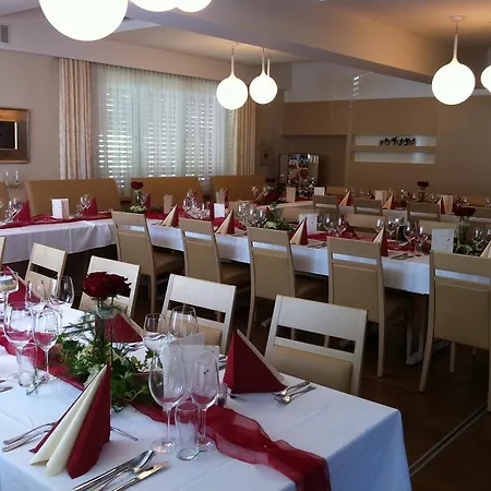 Szálloda Hotel-restaurant Gollner Lebring