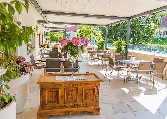 Hotel-restaurant Gollner فندق Lebring